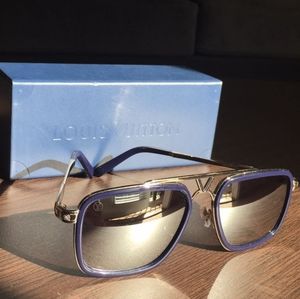 Unisex Louis Vuitton Mirrored Lense